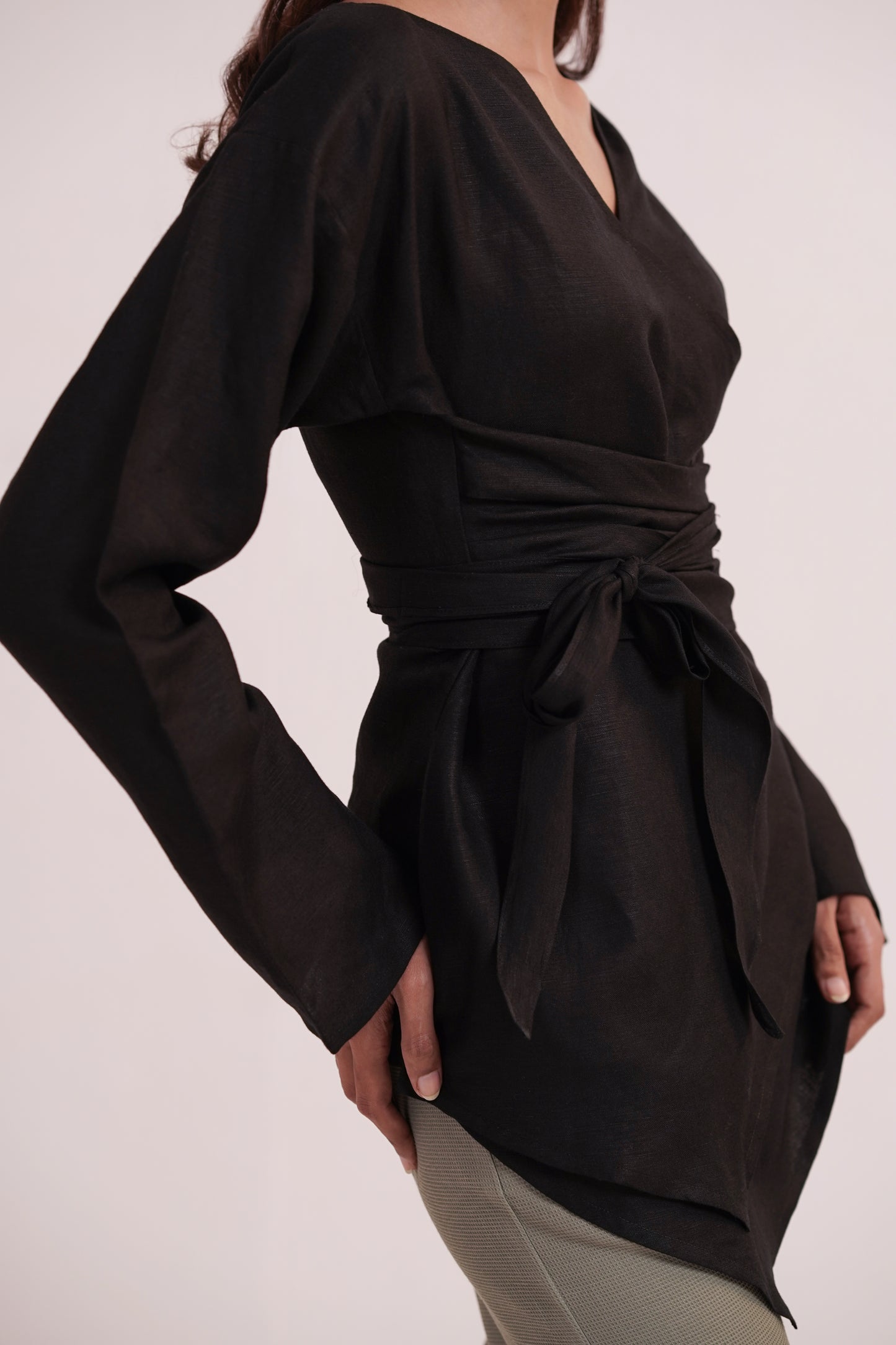Yumi Black Linen Tie Top