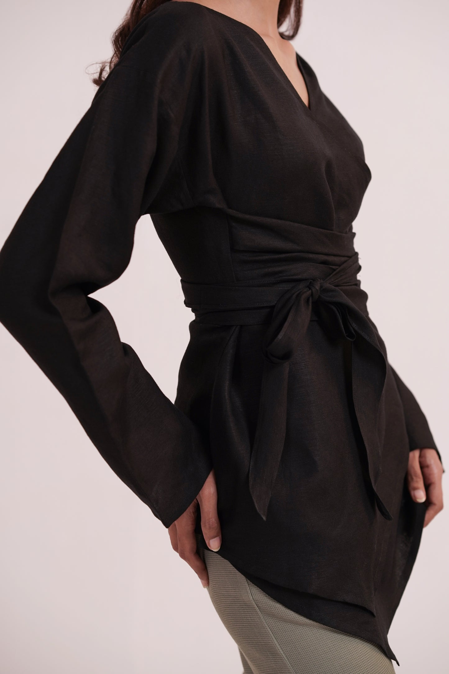 Yumi Black Linen Tie Top